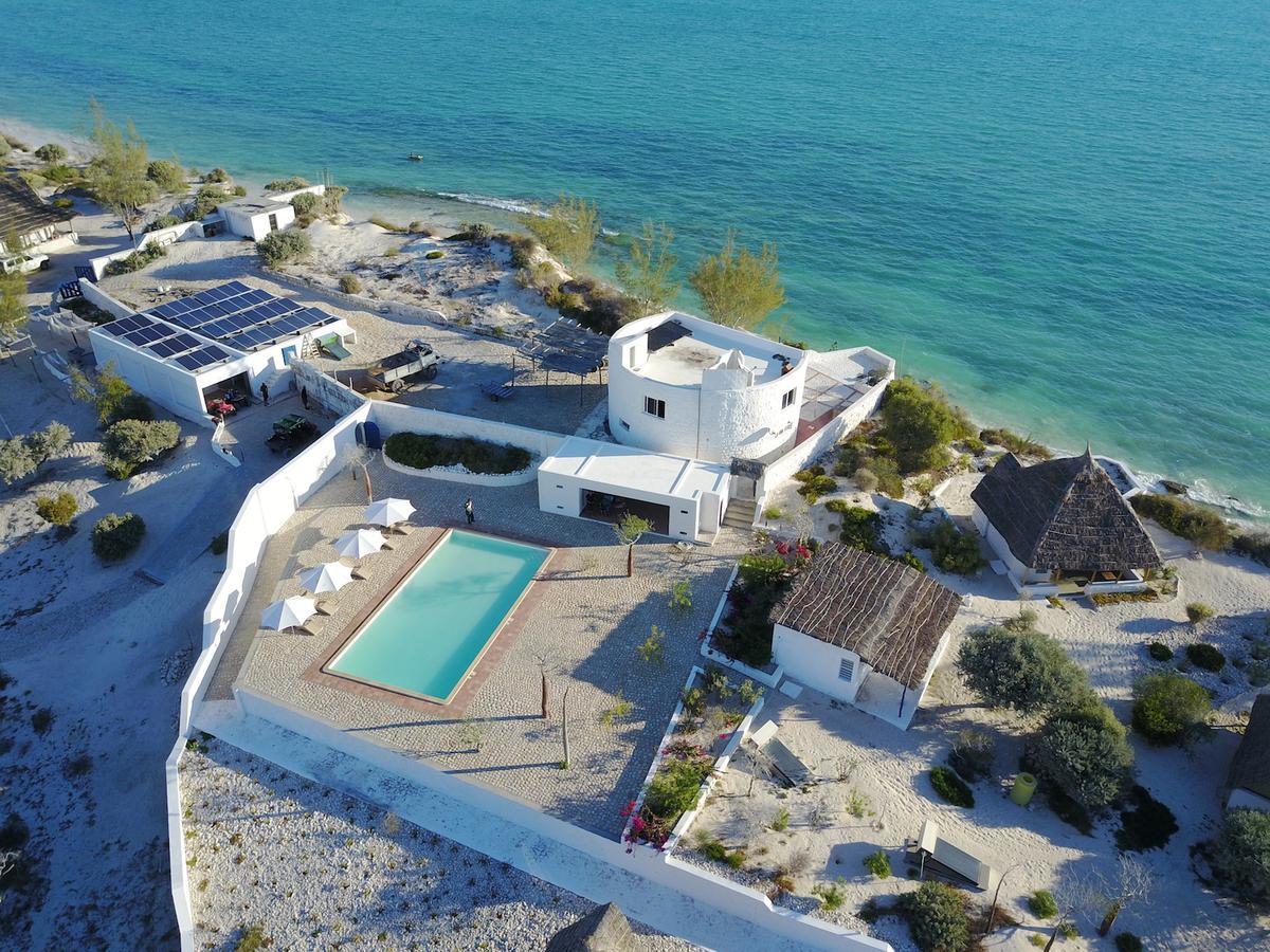 Salary Bay Hotel Tsifota Buitenkant foto