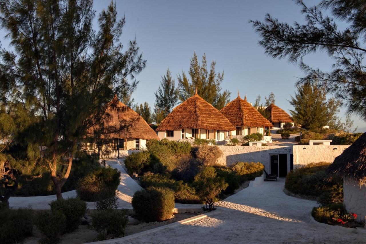 Salary Bay Hotel Tsifota Buitenkant foto